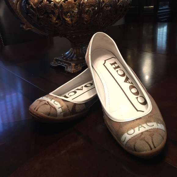 Coach Shoes - Picture 1 of 4